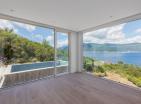 Krašići, Tivatta panoramik deniz manzaralı ve havuzlu yeni lüks villa