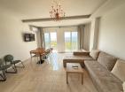 Utjehada havuzlu rahat deniz manzaralı 51 m2 Daire