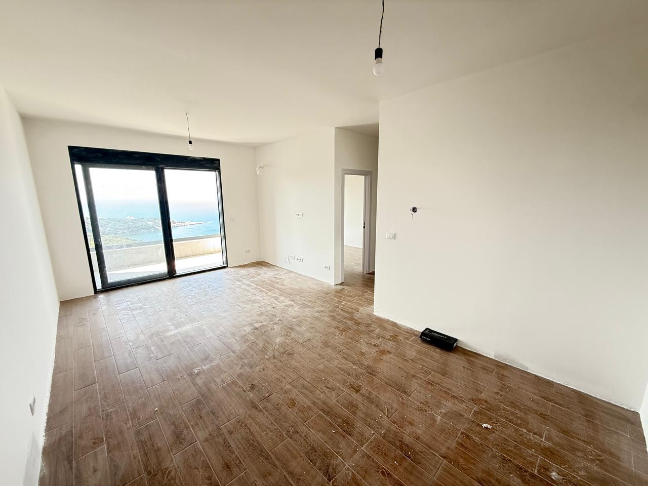 Dobra Vodada deniz manzaralı lüks sahil 47,7 m2 daireler