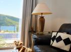 Karadağın Kumbor kentinde panoramik deniz manzaralı lüks modern villa