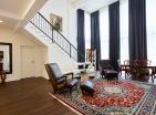 Karadağın Kumbor kentinde panoramik deniz manzaralı lüks modern villa