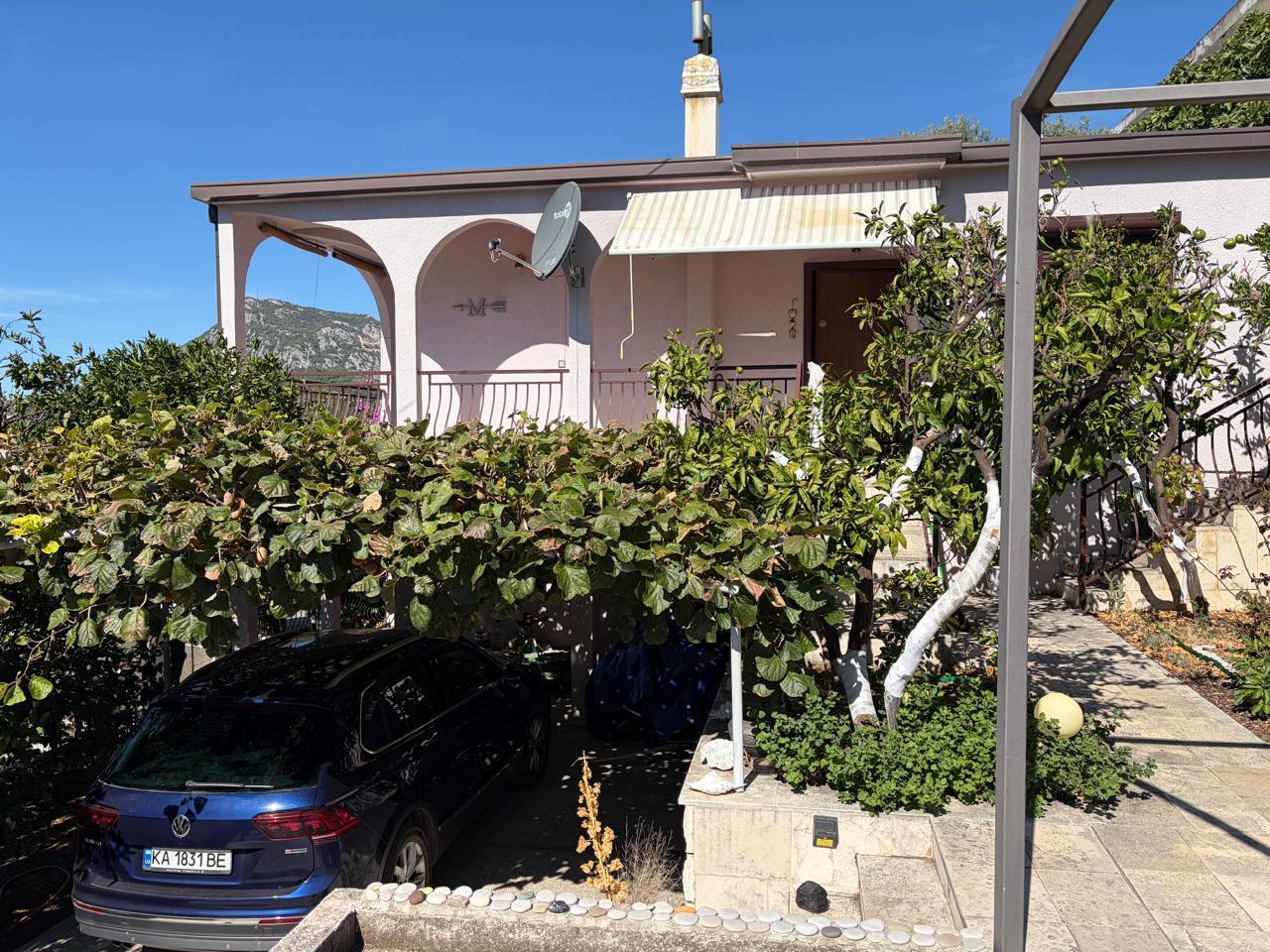 Sutomoreda muhteşem deniz manzaralı 205 m2 mülk