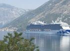 Boka Kotorska kapalı yüzme havuzu, Villa, Jakuzi ve panoramik manzarası