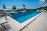 Top havuzu ile Üstten Görünüm ile Budva denize villa