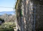 Satılık 4500м2 Kavach içinde Tivat Körfezin muhteşem manzaralı bir arsa