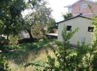 Herceg Novi, Toplada 1 katlı ev, şehir merkezine 900 metre mesafede Arsa ile